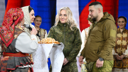 Добровольцы из зоны СВО поженились на выставке «Россия» в Москве