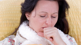 Последствия на всю жизнь: чем рискуют нежелающие лечить сухой кашель люди