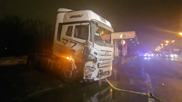 Жуткое ДТП: четыре грузовика столкнулись на МКАД