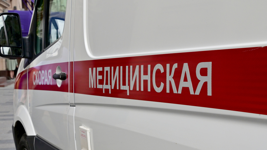 Трое взрослых и ребенок пострадали при падении лифта в Петербурге