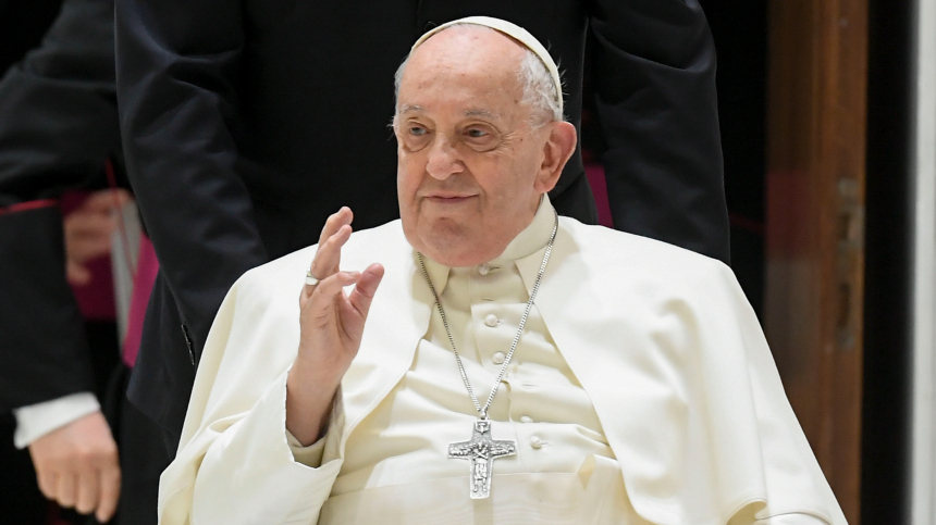 «Переговоры не означают капитуляцию»: что кроется за словами Папы Римского о «белом флаге» Украины