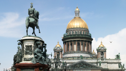 Белые ночи не за горами: Петербург готовится к началу высокого туристического сезона
