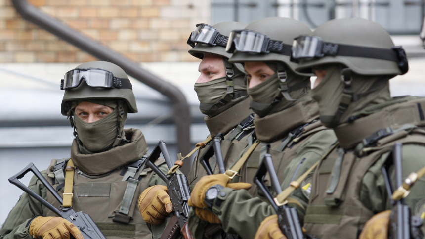 Зеленский стянул в Киев части спецназа перед отставкой Залужного