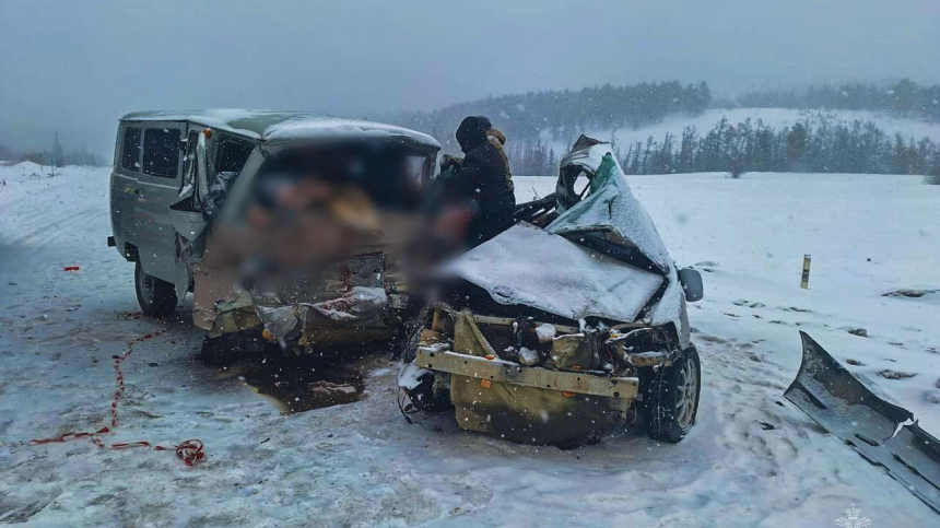 В Якутии в ДТП погибли четыре человека