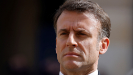 «Остановите безумца»: во Франции заговорили об изоляции Макрона