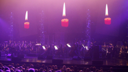 «За невинно убиенных»: концерт «Пикника» тронул зрителей до слез
