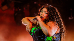 «Я устала, я ухожу»: почему певица Lizzo покидает музыкальную индустрию