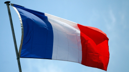 «Сумасшедшее американское заявление»: Францию призвали выйти из НАТО, пока не поздно