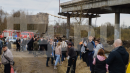 В Смоленской области мост рухнул вместе с машинами