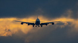 «Падение» Boeing: в США расследуют заявление инженера об опасности самолета 787 Dreamliner
