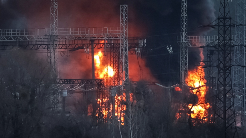 На Украине заявили о серьезном повреждении оборудования двух ТЭС
