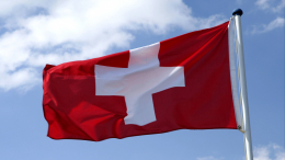 «Не совместимо с нейтралитетом»: в Швейцарии выступили против поиска активов РФ