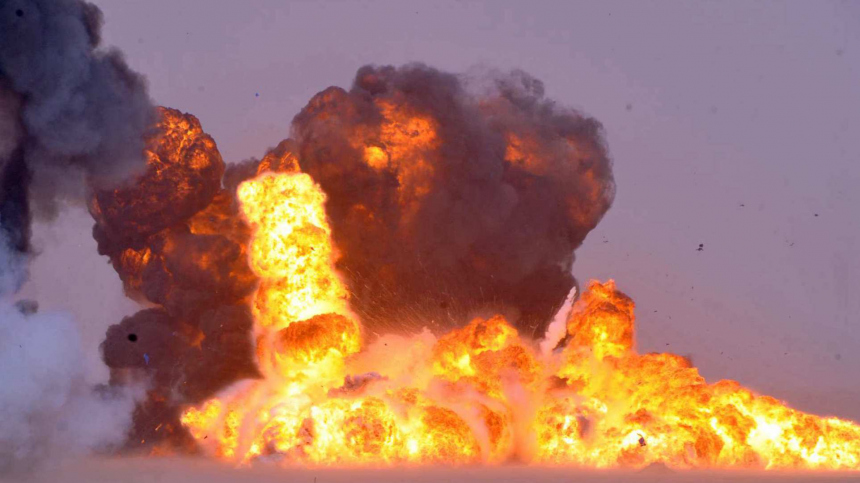 На Украине сообщили о мощных взрывах в Чернигове