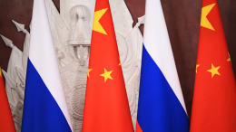 Захарова оценила возможность полной отмены виз между Россией и Китаем