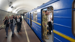 На Украине сообщили о скором закрытии еще двух станций метро в Киеве