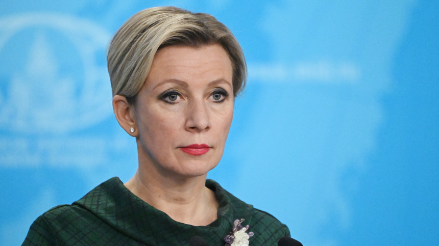 «Будем реагировать»: Захарова заявила об ответе на враждебность Прибалтики