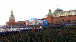 Путин закончил выступление на Красной площади словами «За Россию! За Победу!»