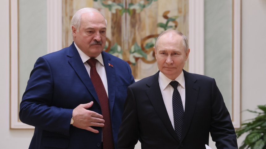И драники, и сало: Лукашенко угостил Путина в Минске национальными белорусскими блюдами