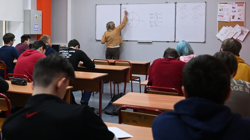 В России могут разрешить педагогам колледжей досрочно выходить на пенсию