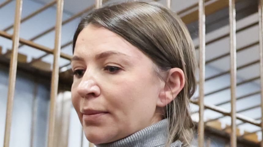 Чиста, но не свободна: Блиновская погасила долг в 140 миллионов рублей