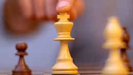 Федерацию шахмат России лишили членства в FIDE на несколько лет