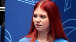 «В 19 лет не рано»: тренеры высказались о помолвке фигуристки Трусовой