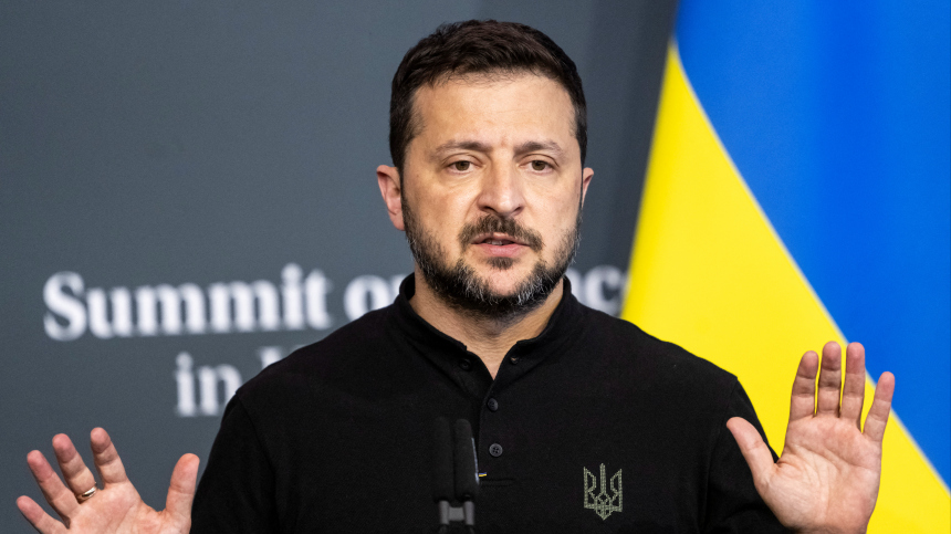 «Дайте нам выборы!» — флаг Украины с призывом к властям вывесили на матче Евро-2024