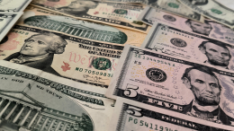 «Продавайте доллары»: американский бизнесмен заявил о банкротстве США
