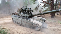 Удар за ударом: экипажи Т-72 продолжают занимать острова в дельте Днепра