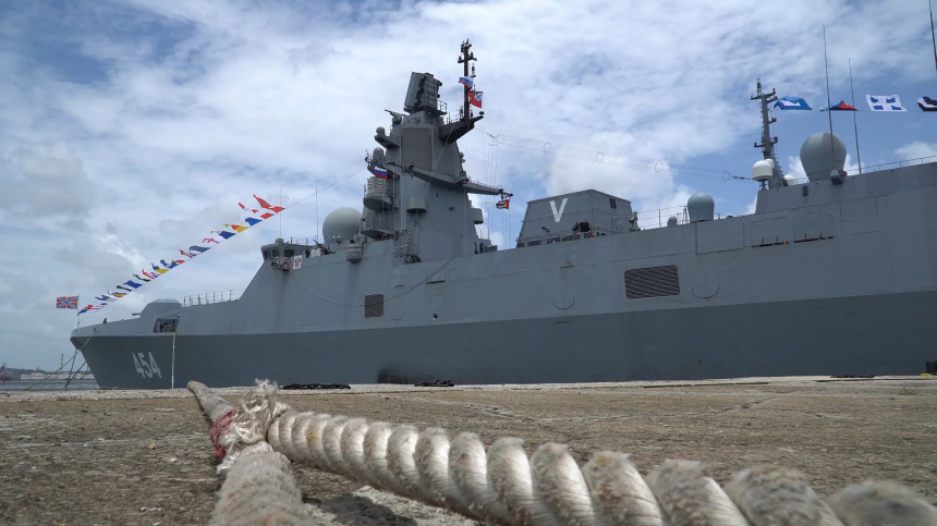 Отряд кораблей Северного флота РФ прибыл в порт Ла-Гуайра в Венесуэле