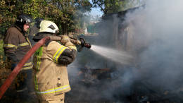 Горят десять домов: в Ростовской области произошел крупный пожар