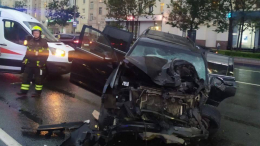 Один человек погиб и два пострадали при ДТП на Кутузовском проспекте в Москве