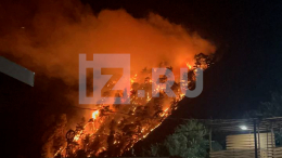 Лес горит в бухте Инал в Туапсинском районе на площади 6 тысяч «квадратов»