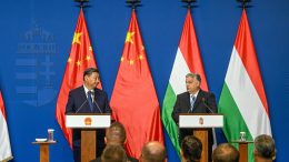 Кто ж знал? Китайские СМИ назвали визит Орбана в Пекин «неожиданным»