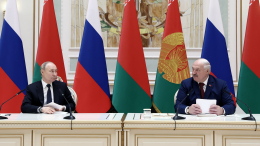 Лукашенко хочет обсудить с Путиным конфликт на Украине