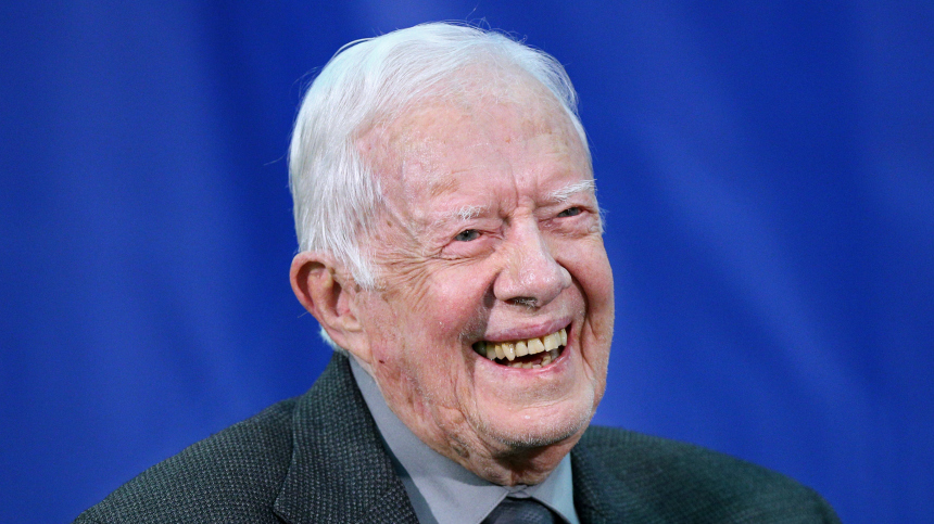 Джимми Картер жив: в центре экс-президента США опровергли сообщения о его смерти