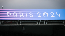 Олимпийская зона: улицы Парижа загорожены металлическими решетками