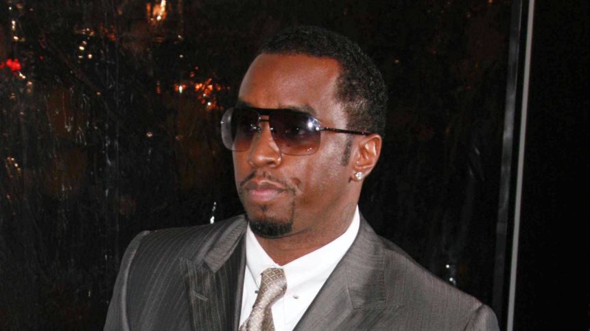 Частный джет P. Diddy замечен в Новой Зеландии — кто сидит в тюрьме вместо него?