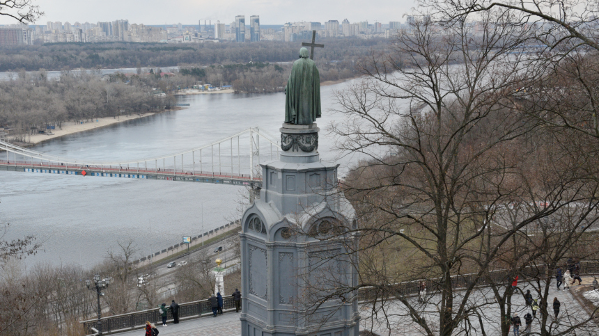 Москву и Минск убрали с Аллеи городов-героев в Киеве