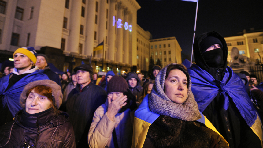 В Киеве у зданий Генштаба ВСУ и Рады прошли митинги с требованием демобилизации