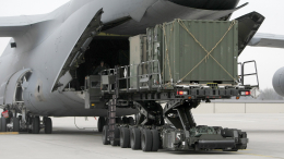 «Об остановке не заявляли»: Песков напомнил о продолжении поддержки Украины со стороны Трампа