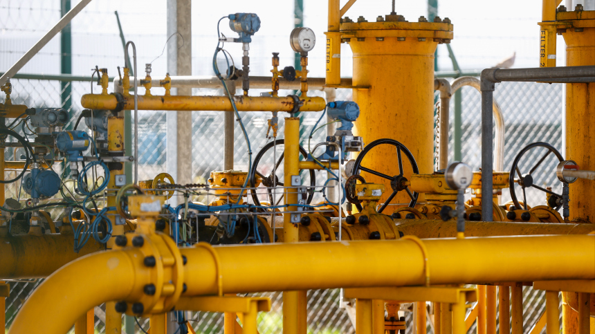 Энергорынок за неделю: нефть не спеша дешевеет, газ в Европе дорожает