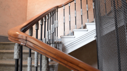 Актер из «Подольских курсантов» обнаружил мертвеца на своей лестничной площадке