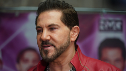 Спустя 20 лет: певец Авраам Руссо подал иск к похитителю