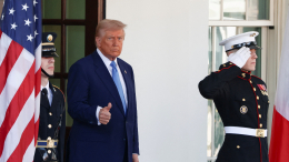 При одном условии: российские казаки могут вернуть Трампу звание есаула