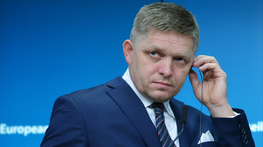 «Назвала идиотом»: Фицо раскрыл критику от фон дер Ляйен за переговоры с Трампом «Назвала идиотом»: Фицо раскрыл критику от фон дер Ляйен за переговоры с Трампом