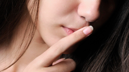 Организм кричит о помощи: если у вас часто синеют губы — бегите к врачу