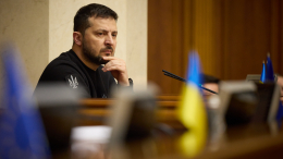Выборов не будет: Киев настаивает на продлении военного положения в стране