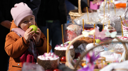 Сэкономить не получится: набор пасхальных угощений подорожал за год на 10%
