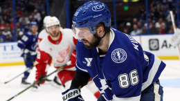 Российский хоккеист Кучеров стал трехкратным обладателем «Арт Росс Трофи»